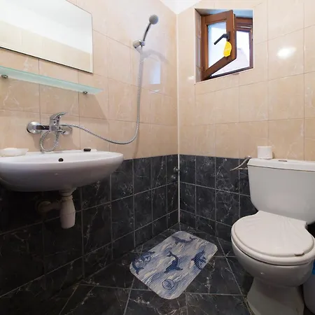 By The Captain Guest house *