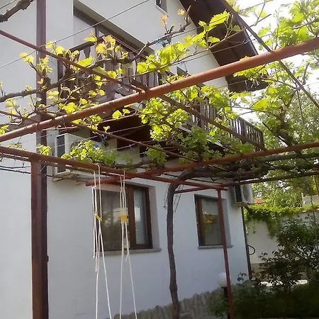 Guest house By The Captain *