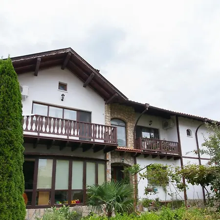 Guest house By The Captain